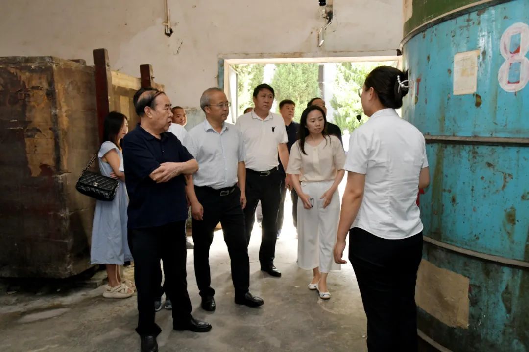 “茅盾文学奖”获得者、中国作协副主席、陕西省作协主席贾平凹到访陕西好色先生TVAPP下载